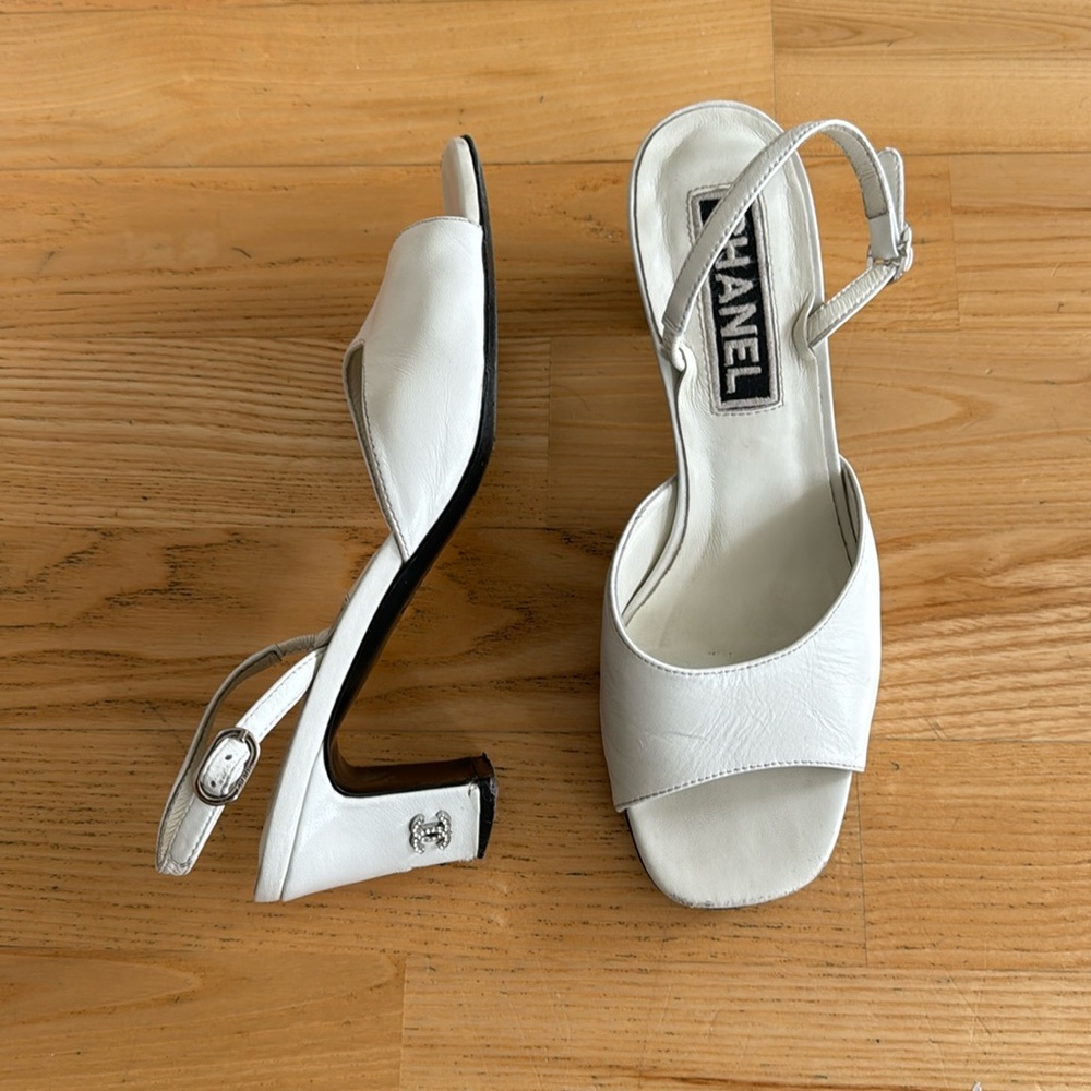 CHANEL White Sandals